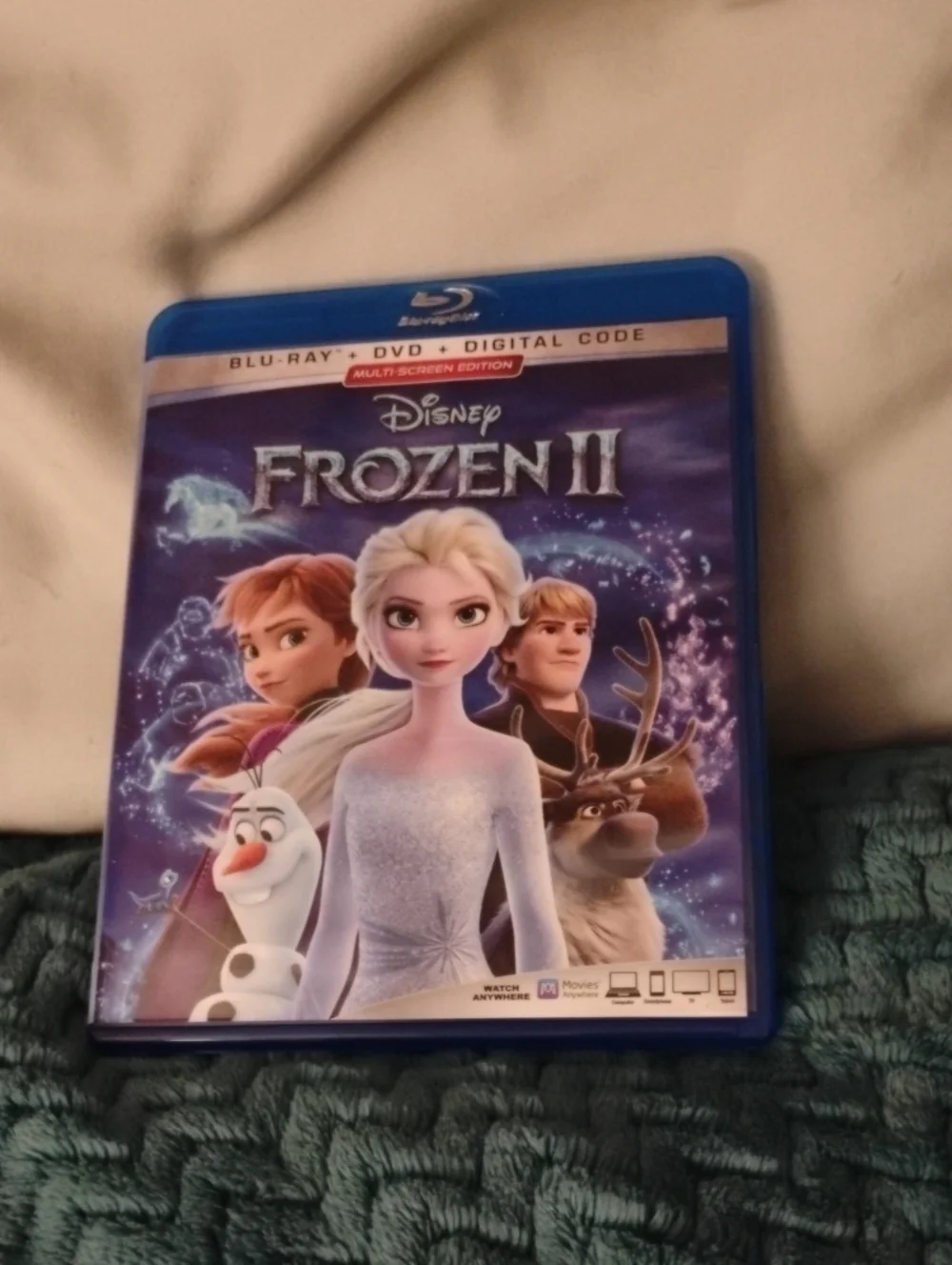 Disney Frozen II Blu-ray Case with Purple and Blue Artwork